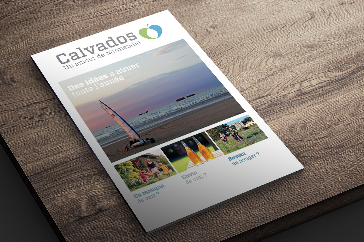 Couverture du magazine de destination créé par Bande à part pour Calvados Tourisme